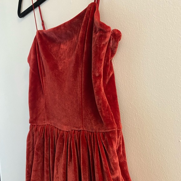 Red Velvet Bubble Dress - Picture 3 of 4